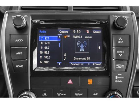 Used 2015 Toyota Camry SE FWD image 13