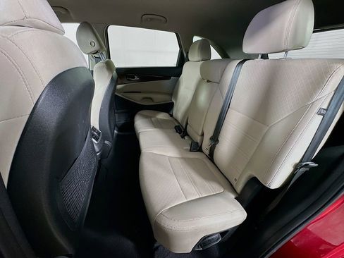 Used 2018 Kia Sorento FWD image 30