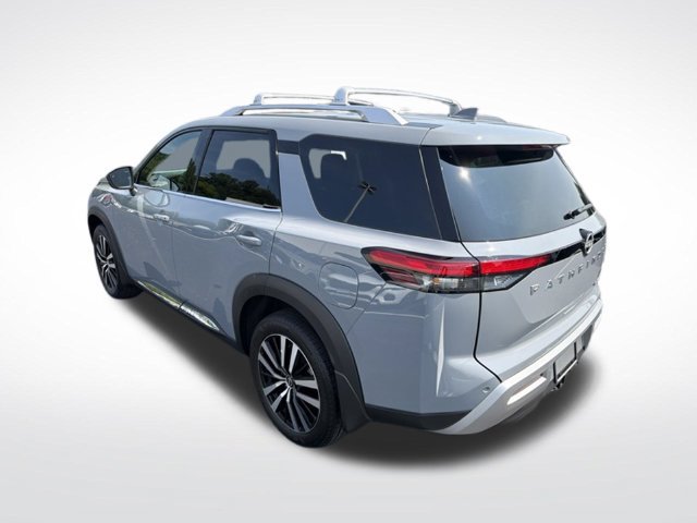 Used 2025 Nissan Pathfinder Platinum AWD/4WD image 4
