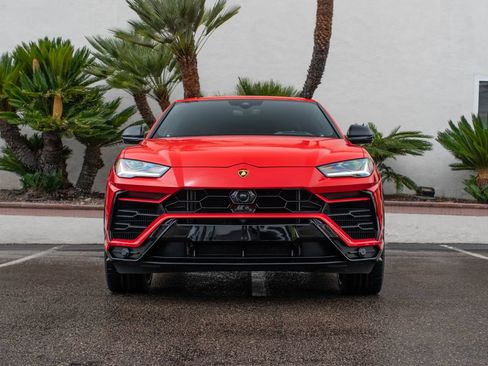 Used 2022 Lamborghini Urus AWD/4WD image 4