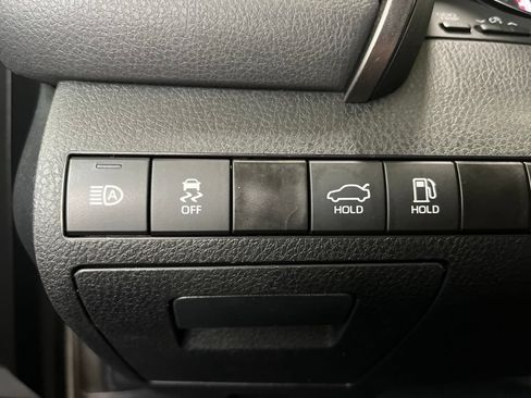 Used 2024 Toyota Camry SE AWD/4WD image 13