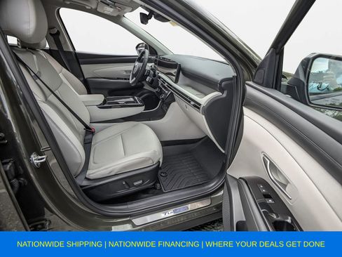 Used 2025 Hyundai Tucson Limited image 17