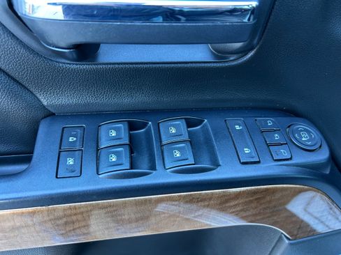 Used 2018 Chevrolet Silverado 1500 LTZ w/ Texas Edition image 13