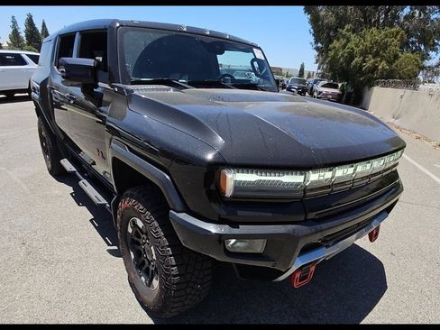 Used 2024 GMC Hummer EV 3X w/ Extreme Off-Road Package AWD/4WD image 2