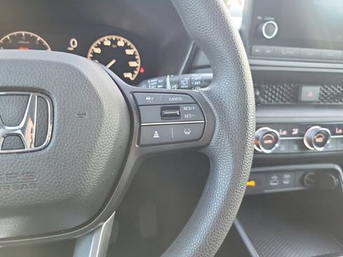 Used 2025 Honda CR-V EX image 16