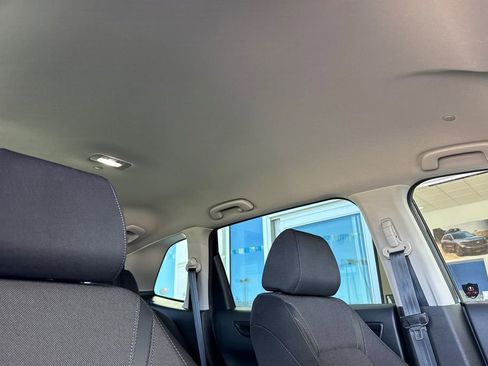 Used 2023 Honda CR-V LX image 16