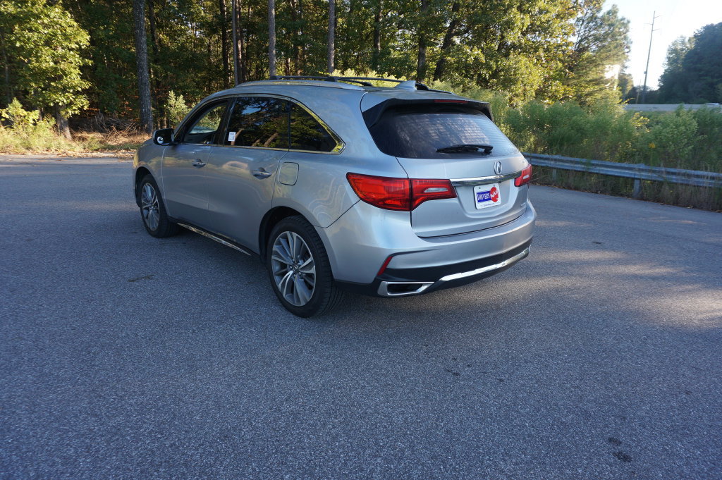 Used 2017 Acura MDX w/ Technology Package AWD/4WD image 21