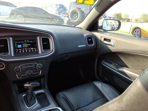 Certified 2021 Dodge Charger SXT w/ Leather Interior Group RWD image 13