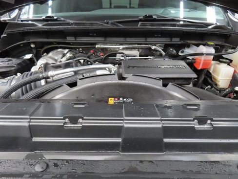 Used 2025 GMC Sierra 2500 AT4 w/ AT4 Premium Plus Package image 33