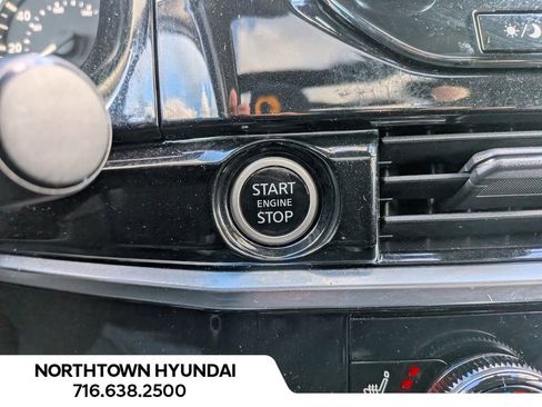 Used 2022 Nissan Pathfinder Platinum image 24