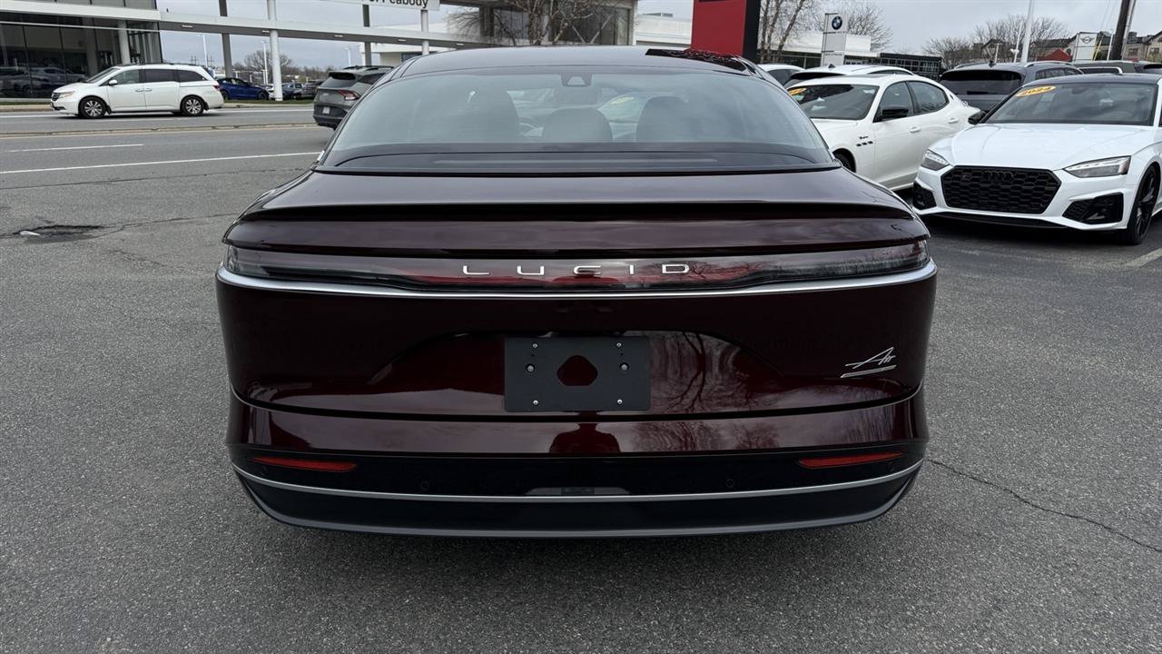 Used 2024 Lucid Air Touring AWD/4WD image 23