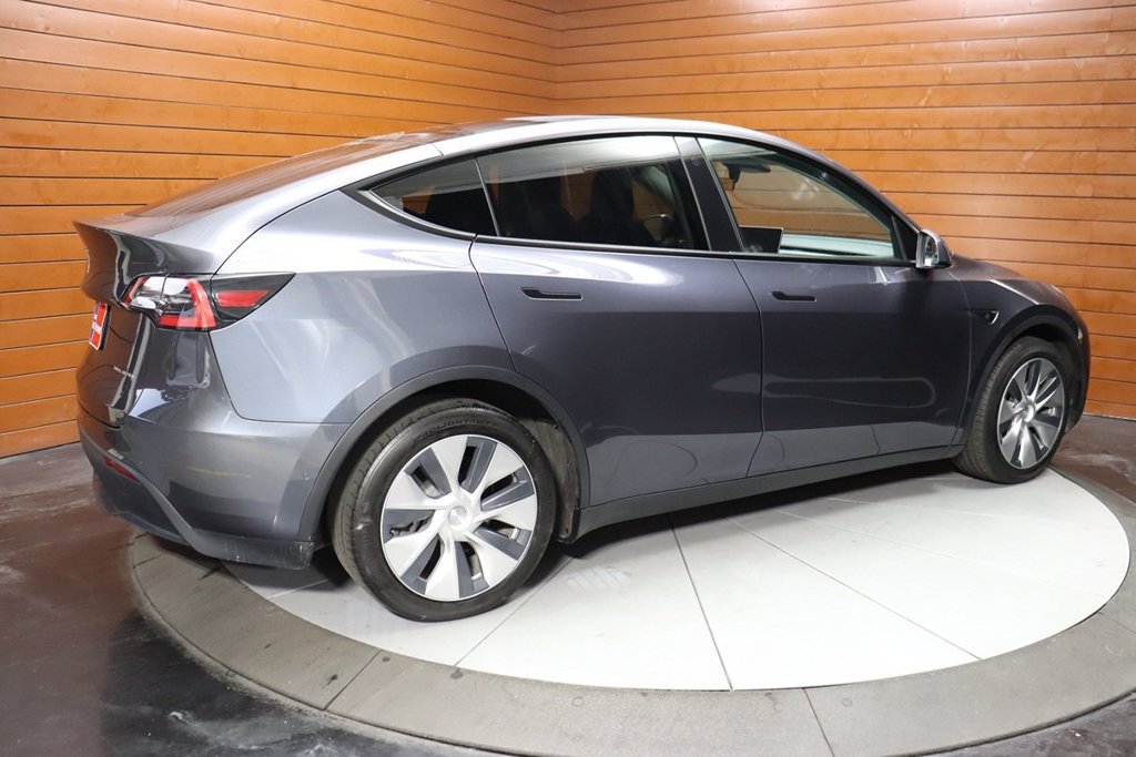 Used 2023 Tesla Model Y Long Range AWD/4WD image 13