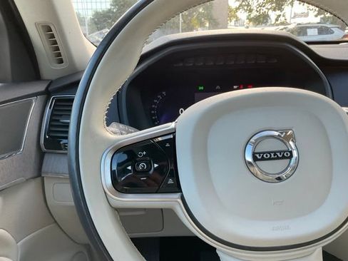 Certified 2023 Volvo XC90 B5 Plus AWD/4WD image 16