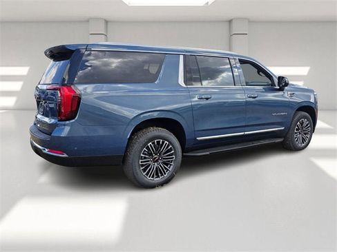 New 2026 GMC Yukon XL Elevation image 5
