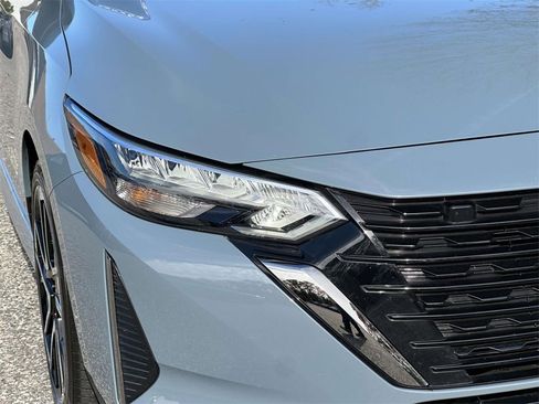 Certified 2025 Nissan Sentra SR w/ SR Premium Package image 10