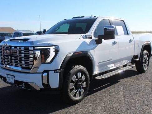 Used 2024 GMC Sierra 2500 Denali w/ Denali Reserve Package image 11