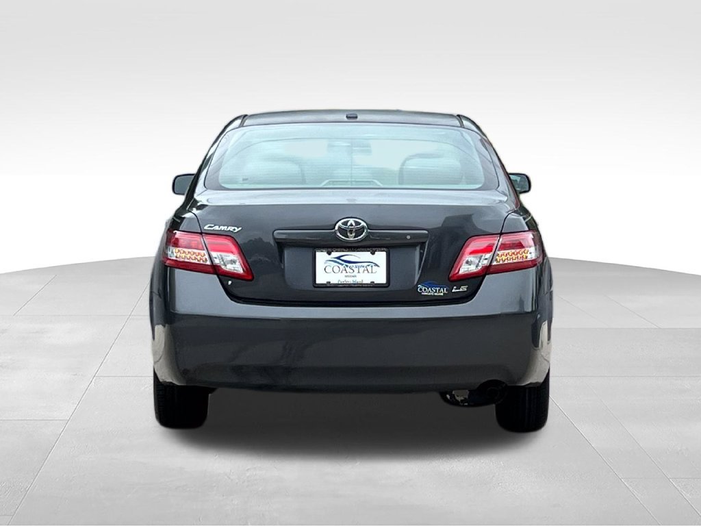 Used 2011 Toyota Camry LE w/ LE Extra-Value Pkg FWD image 12