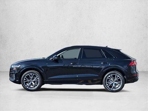 Used 2022 Audi Q8 Premium AWD/4WD image 9