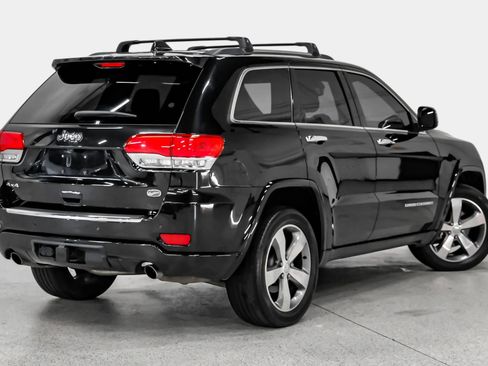 Used 2015 Jeep Grand Cherokee Overland AWD/4WD image 6