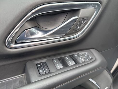 Used 2023 Chevrolet Tahoe High Country image 17