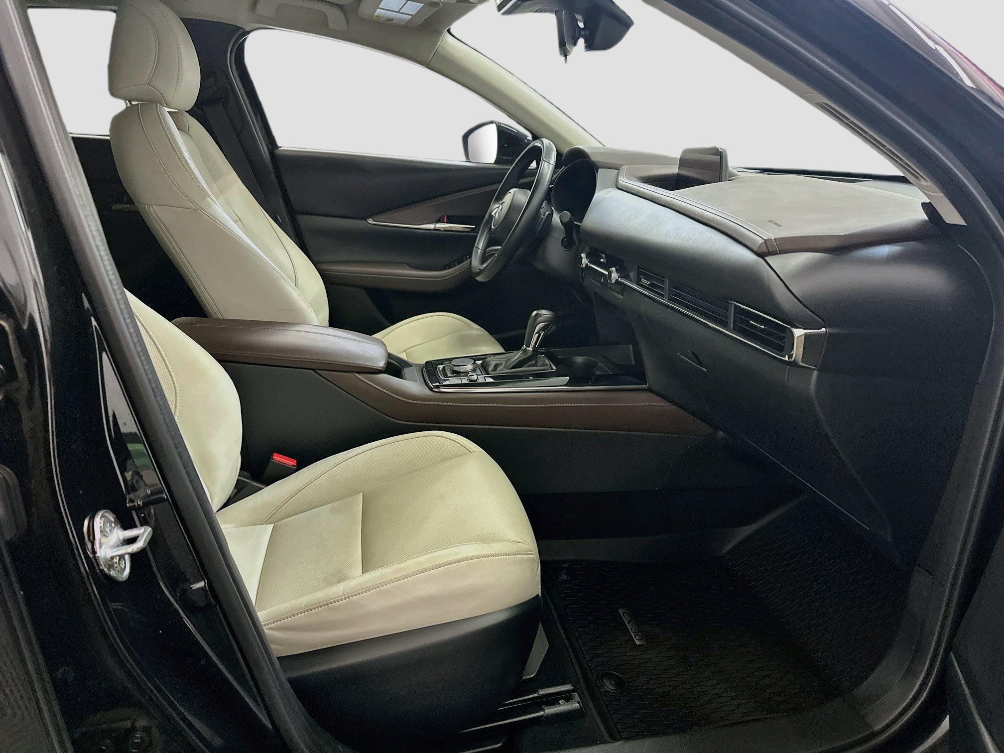 Used 2023 MAZDA CX-30 AWD 2.5 S w/ Premium Package image 34