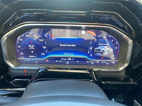 Used 2022 Chevrolet Silverado 1500 LT Trail Boss w/ LT Trail Boss Premium Package image 17