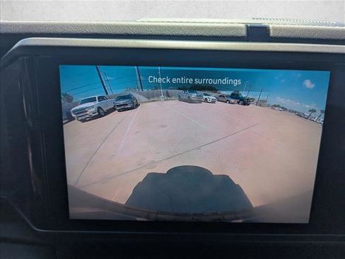 Used 2024 Jeep Wrangler Sahara image 13