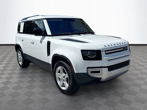 Used 2021 Land Rover Defender 110 SE AWD/4WD image 4