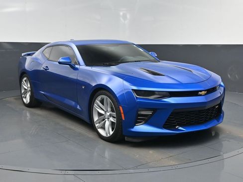 Used 2018 Chevrolet Camaro SS image 8