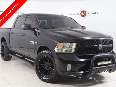 Used 2017 RAM 1500 Express w/ Express Value Package AWD/4WD image 1