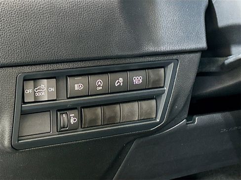 New 2026 Toyota Tundra SR image 11