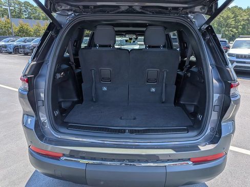 Used 2025 Jeep Grand Cherokee L Laredo w/ Luxury Tech Group I AWD/4WD image 29