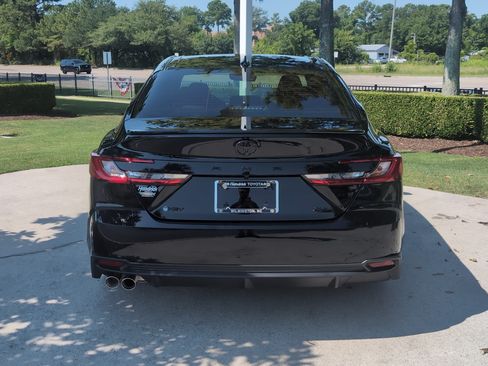 Certified 2026 Toyota Camry SE w/ Convenience Package FWD image 9