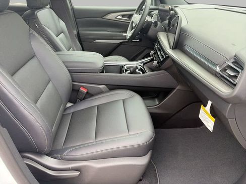 Used 2026 Chevrolet Traverse LT w/ Driver Confidence Package FWD image 10