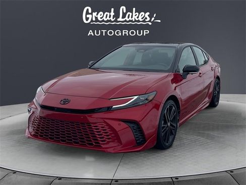 Used 2025 Toyota Camry XSE image 1