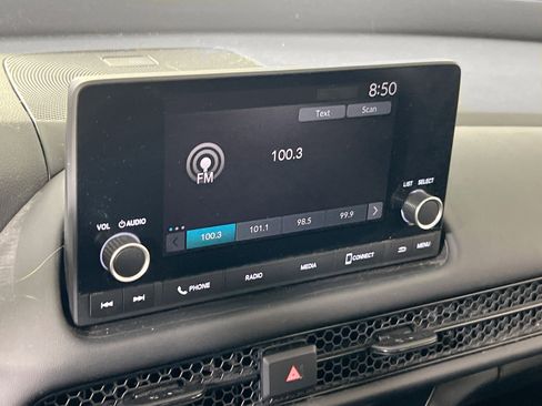 Used 2023 Honda HR-V LX image 14