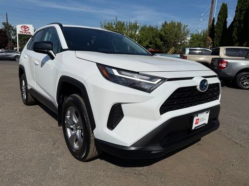 Certified 2024 Toyota RAV4 LE AWD/4WD image 2