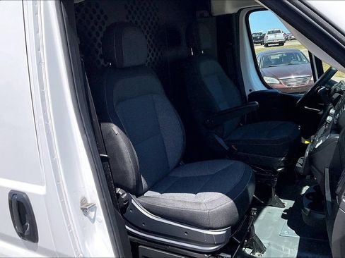 Used 2025 RAM ProMaster 2500 w/ U-Haul Equipment Group FWD image 6