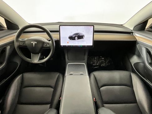 Used 2022 Tesla Model 3 image 10