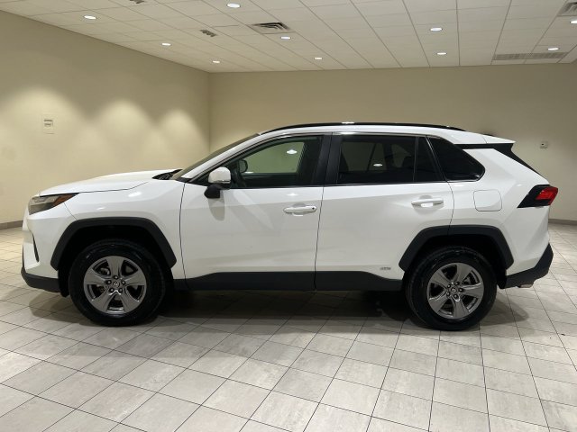 Used 2023 Toyota RAV4 LE AWD/4WD image 2
