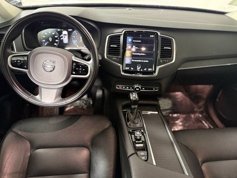 Used 2020 Volvo XC90 T6 Momentum w/ Protection Package Premier AWD/4WD image 11