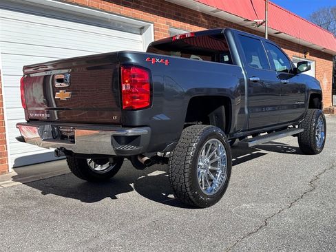 Used 2018 Chevrolet Silverado 1500 LT w/ All Star Edition image 33