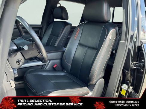 Used 2023 Nissan Titan PRO-4X w/ Pro-4x Convenience Package AWD/4WD image 28