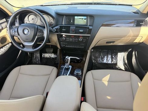 Used 2017 BMW X3 sDrive28i RWD image 16