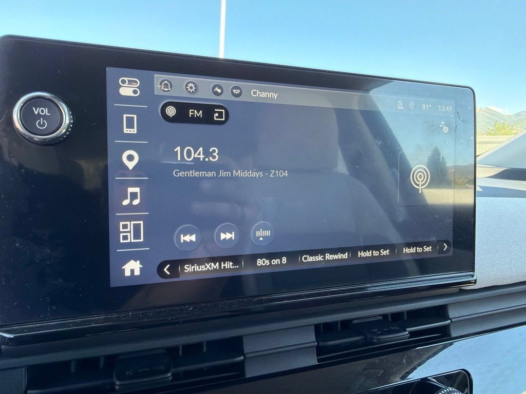 Used 2024 Honda Prologue EX image 24