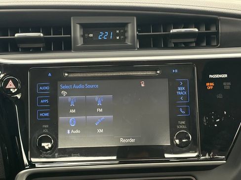 Used 2017 Toyota Corolla XLE w/ Carpet Mat Package (TMS) FWD image 27