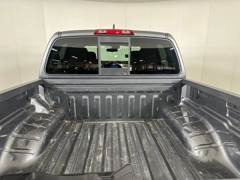 Used 2022 Nissan Frontier SV image 26