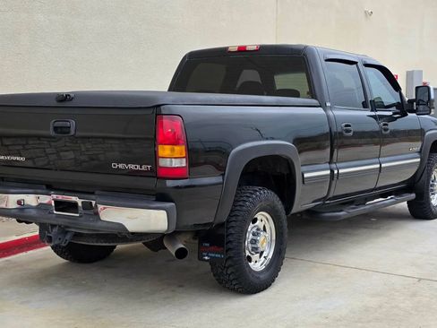 Used 2001 Chevrolet Silverado 2500 LS RWD image 3