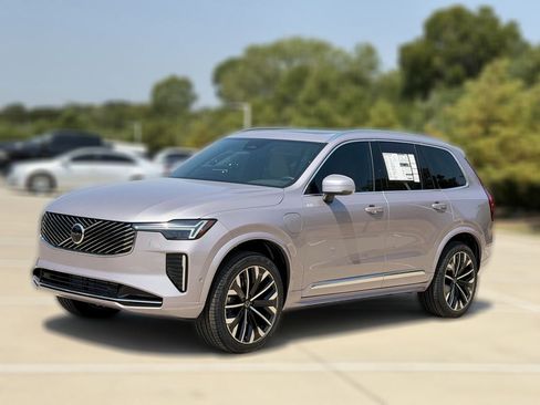 New 2026 Volvo XC90 T8 Plus w/ Protection Package Premier AWD/4WD image 3