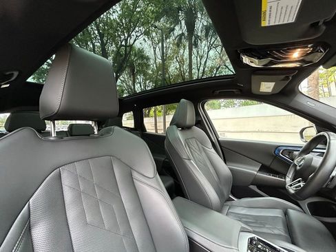 Used 2025 BMW X3 xDrive30i AWD/4WD image 37